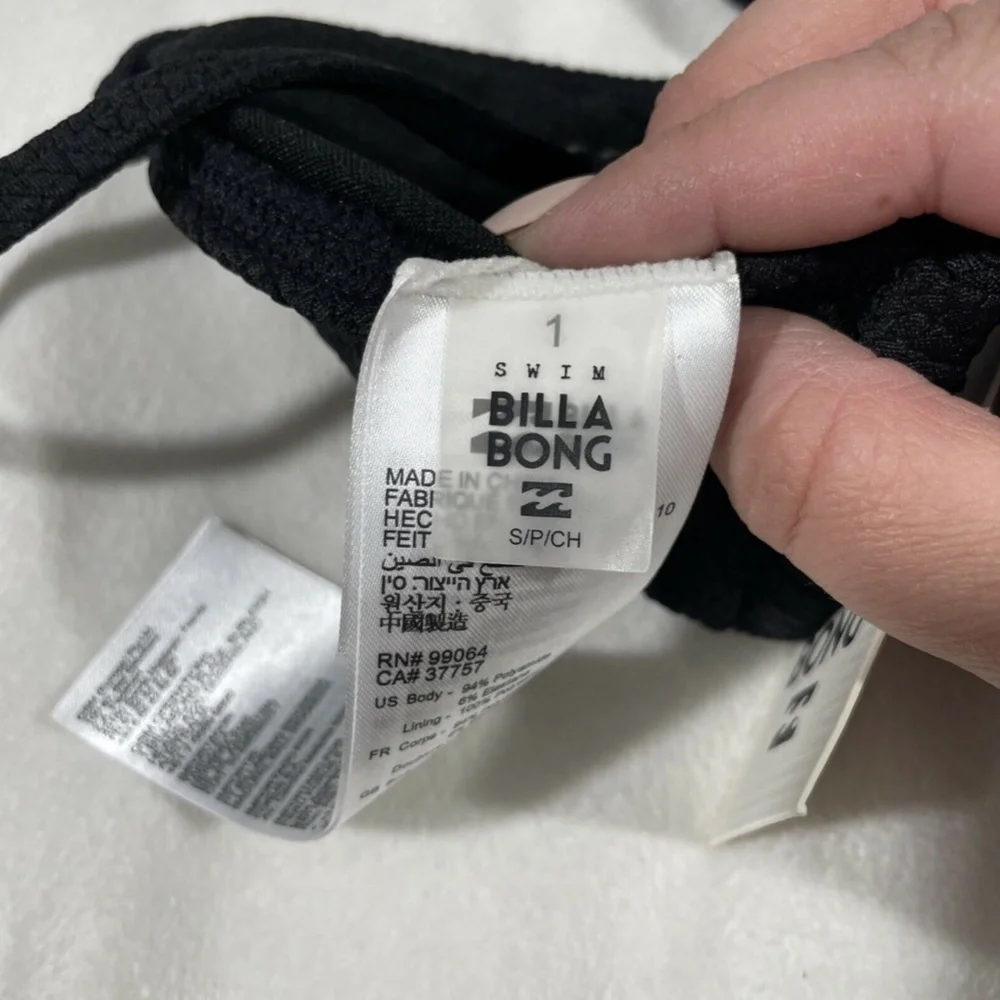NWT Billabong [ Small ]‎ Sweet Sands Triangle Bikini Top in Black